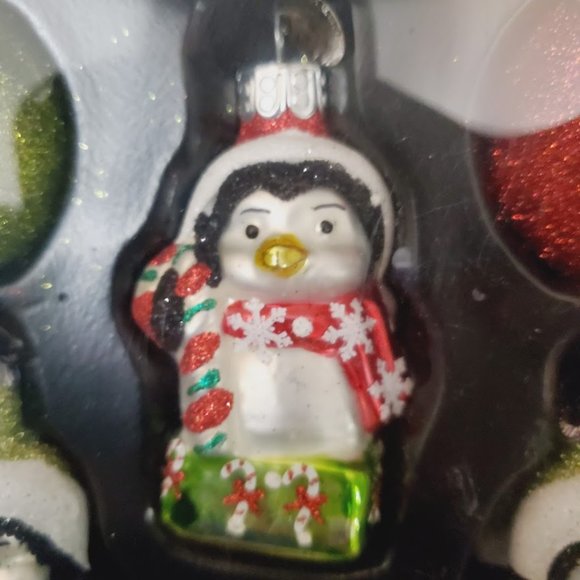 Celebrations by Radko Penguins w Gifts Glitter Balls Ornament Set Box Glass 8pc - Picture 3 of 7